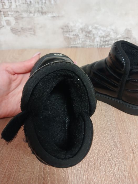 Угги для дівчинки