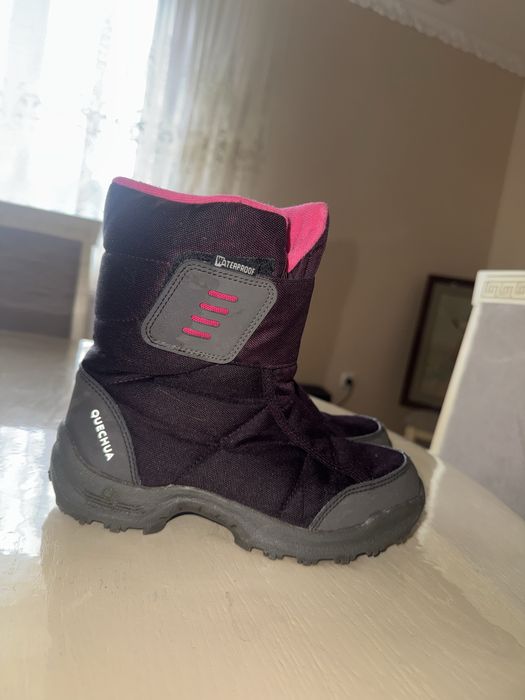 Зимові сапожки QUECHUA 35 розмір 22 см.