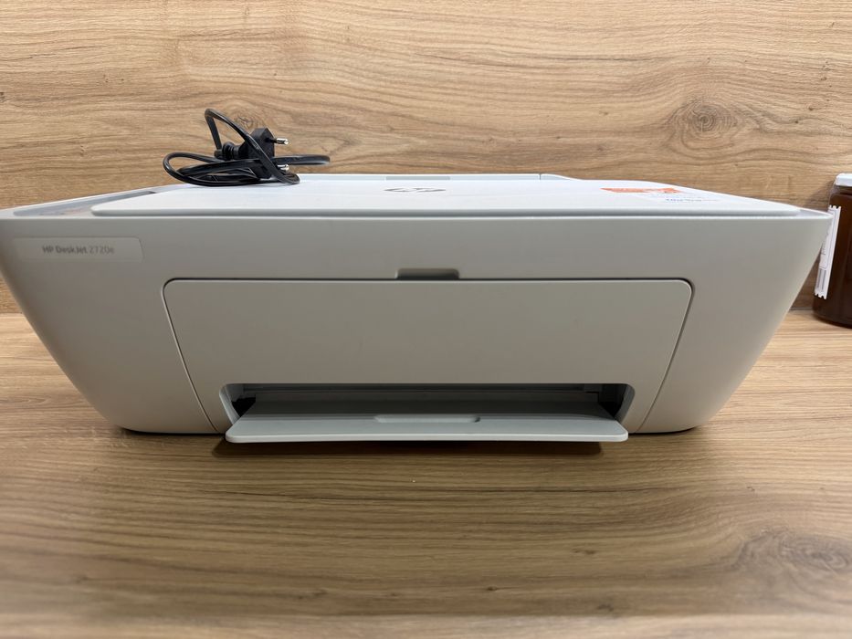 HP DeskJet 2720e