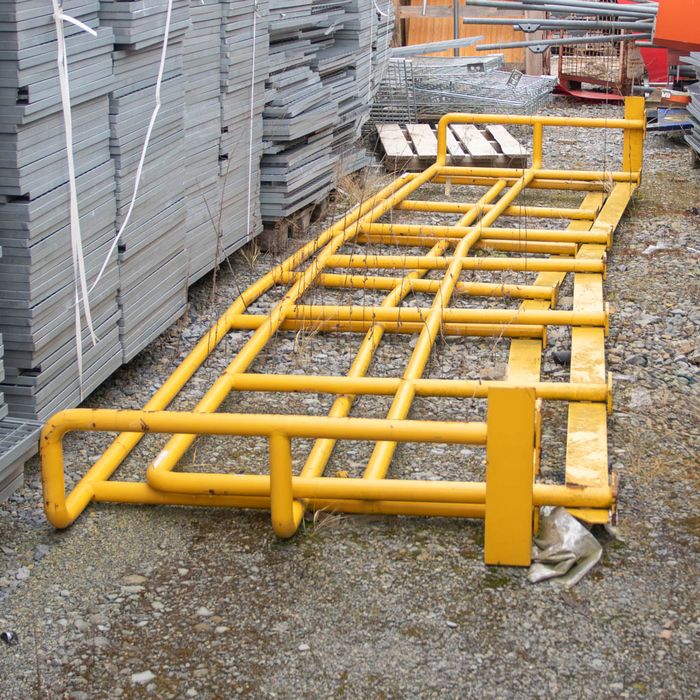 Bariery Ochronne -Solidna Konstrukcja Wytrzymałość- kolor żółty