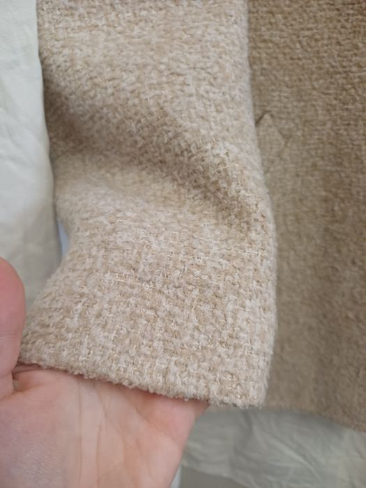 Стильне гарне пальто