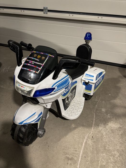 Motorek elektryczny dla dziecka - policja
