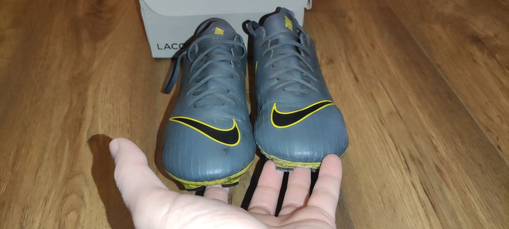 Uzywane korki pół profesjonalne Nike Mercurial Vapor 12 pro fg r. 40.5