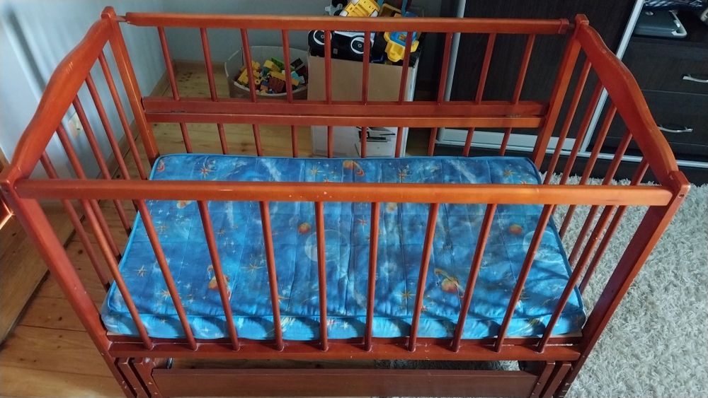 Колиска дитяча бу