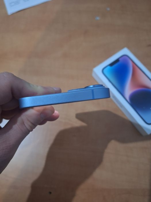 Продам iPhone 14/128