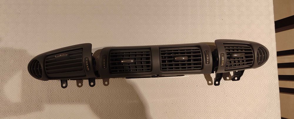 mercedes w203 grelhas de sofagem