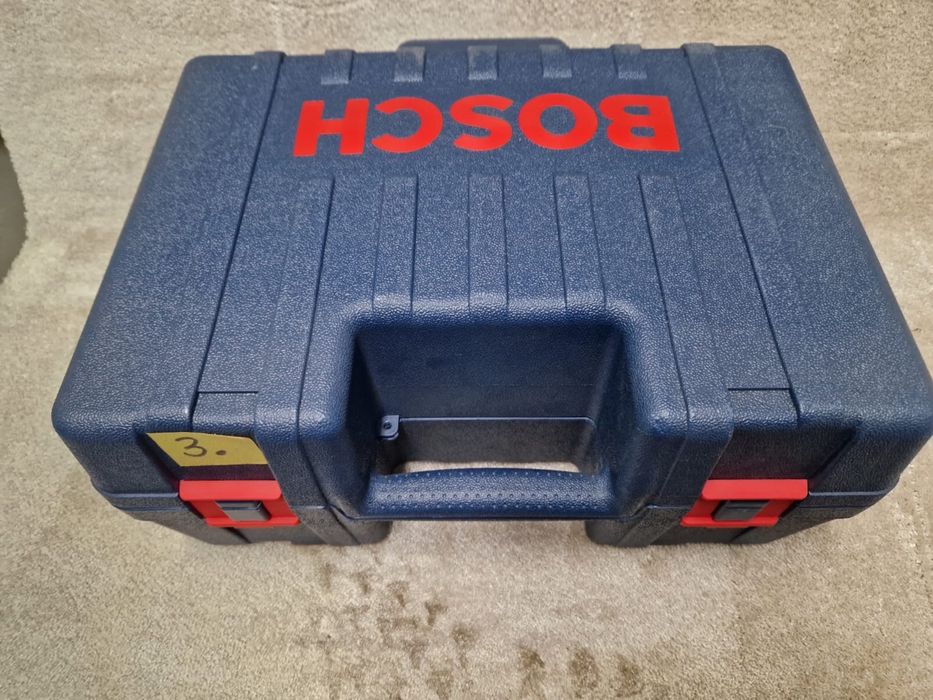 Strug Bosch GHO 36-82c 850 W + 10 szt. noży dwustronnych