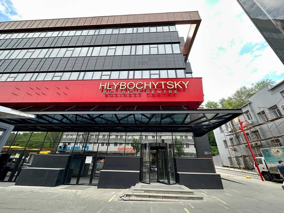 Офіс 1700 м.кв., генератор, Глубочицька. Поділ. Власник