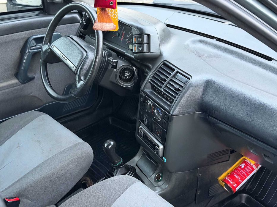 Продам Ваз 21112 2008 год 1.6 8кл газ-4пок.