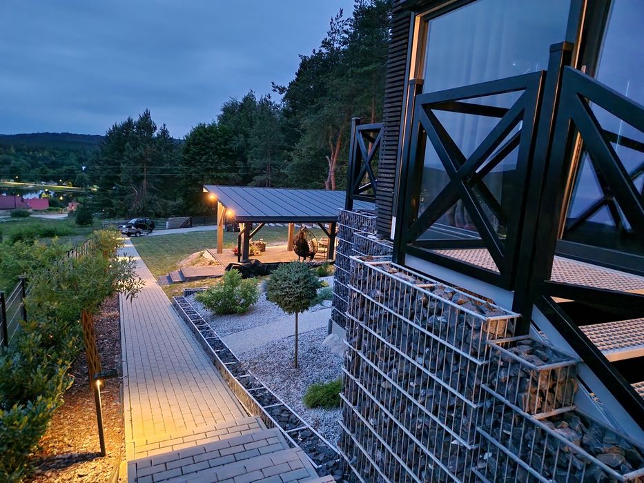 Całoroczny domek na skarpie