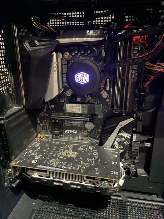 MSI z390 gaming pro carbon ac + i5 8400 + 8GB RAM DDR4. GTX 1050Ti