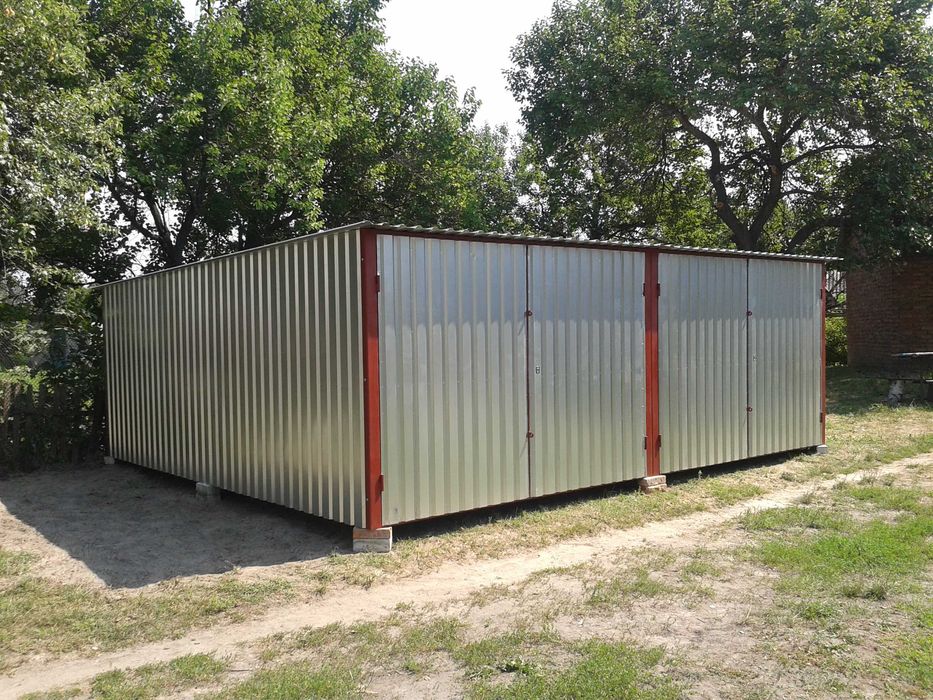 Гарж метелевий металоконструкції