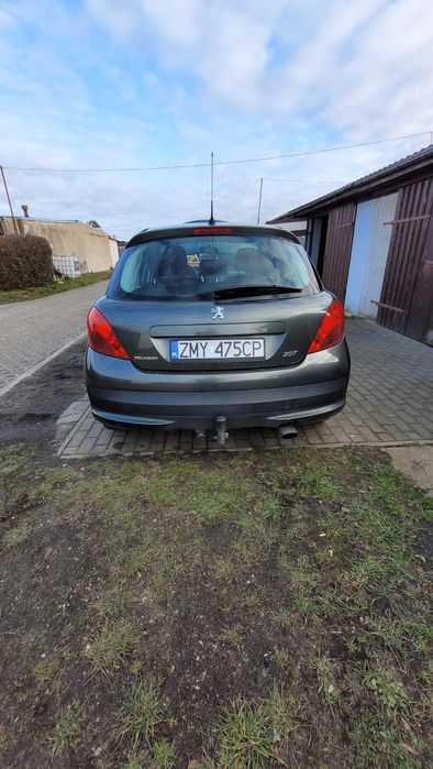 Peugeot 207 1.6 benzyna