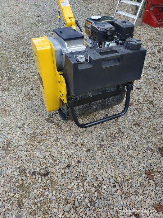 Walec wał spalinowy, aerator rurkowy, wertykulator, posypywarke,