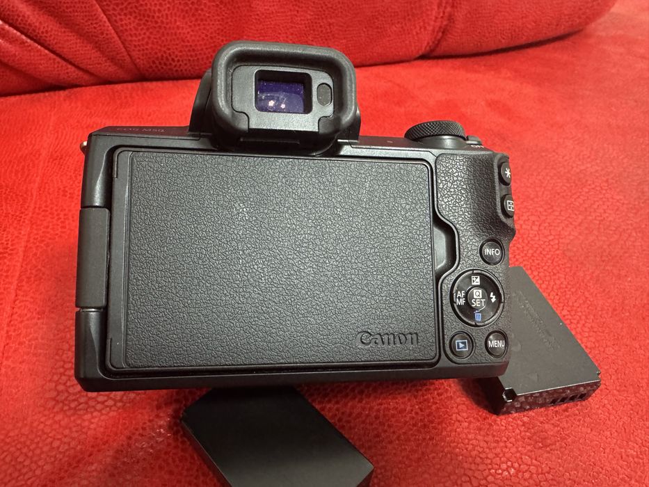 Canon eos m50 ef-m 22mm