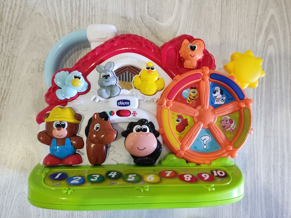 Quinta Interativa Bilingue da Chicco