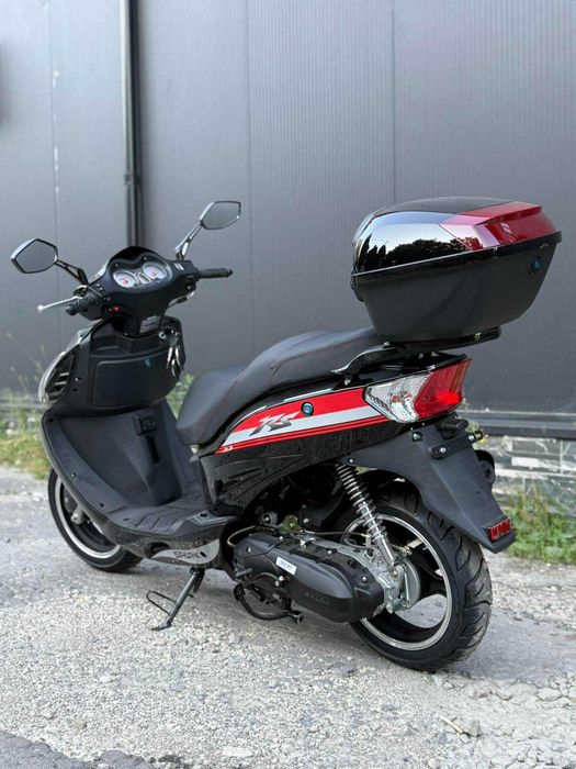 Скутер SPARK SP150S-17R
