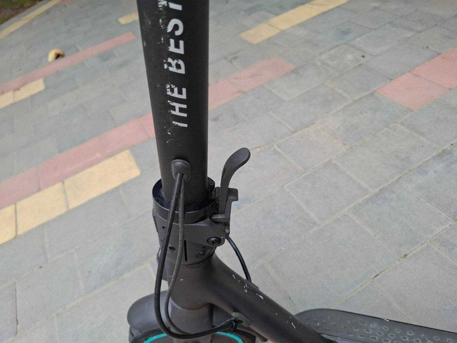 Електросамокат Xiaomi Mi Electric Scooter Mercedes-AMG Petronas F1