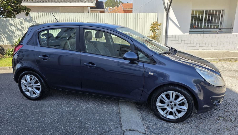 Opel Corsa 1.2 Cosmo full extras