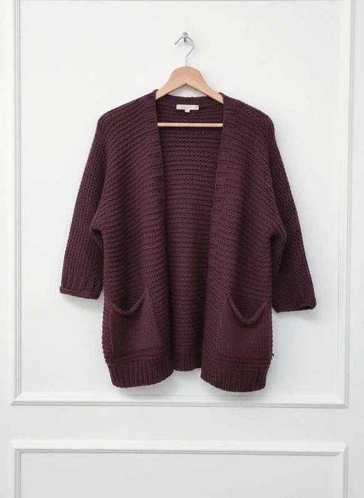 Bordowy kardigan z kieszeniami lekki ażurowy na wiosnę M 38
