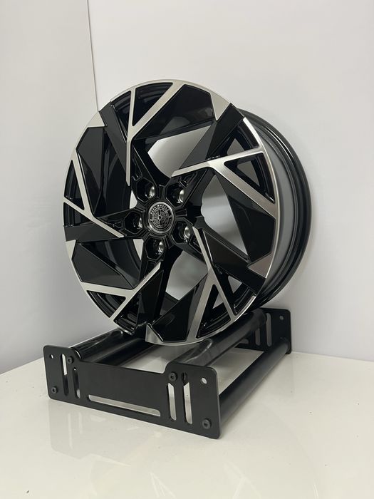 Jantes 17” 5x114.3 Novas Compatíveis Renault Nissan Dacia