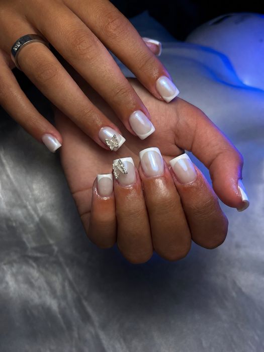 Unhas de gel por Clara Barros