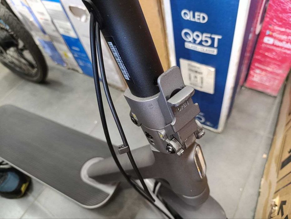 Електросамокат Xiaomi Electric Scooter 4 Ultra