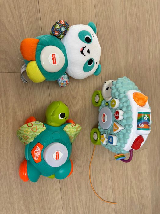 Zabawki Fisher-Price – interaktywna owieczka, panda i żółw