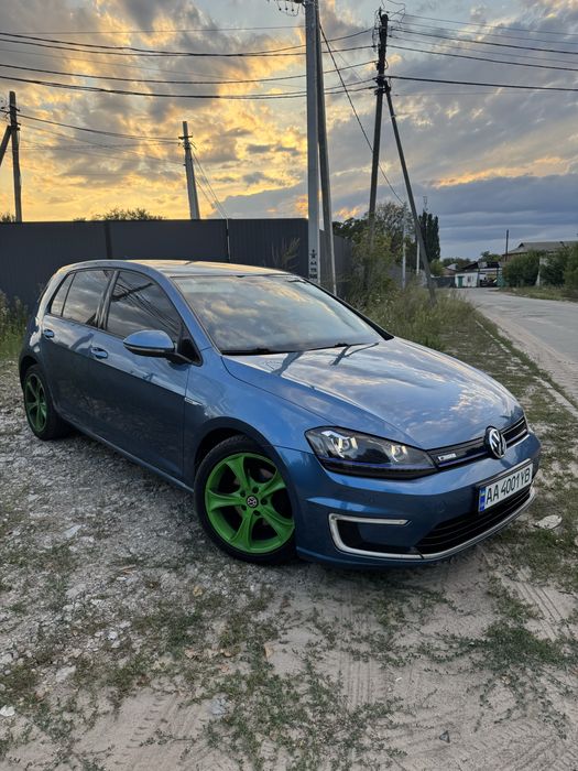 Volkswagen e-Golf 2014 VIN WVWZZZAUZFW905916 фото оголошення 2 з 9