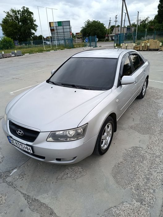 Hyundai Sonata NF  Газ/бензин