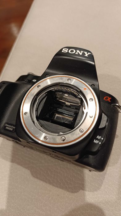 Sony Alpha  a230