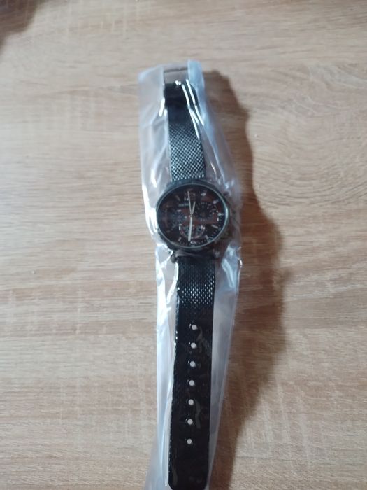 Zegarki różne kwarcowe