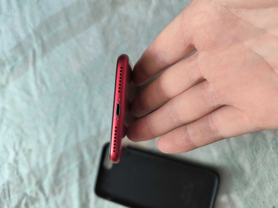 iPhone 8 Plus 64 ГБ Product Red Neverlock