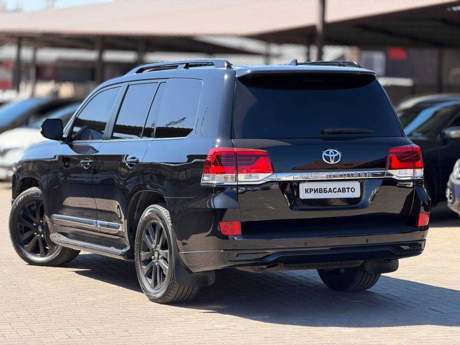 Toyota Land Cruiser 200