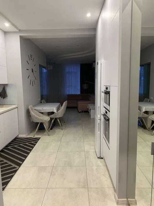 Макаренко / 13 Фонтана, квартира с ремонтом и мебелью,56 м