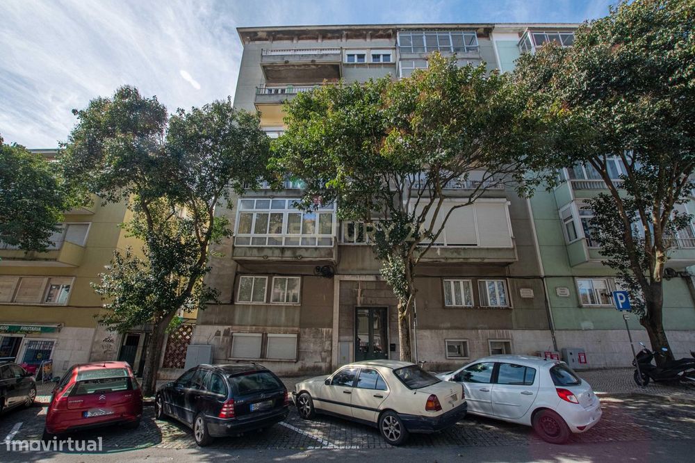 Apartamento T2 remodelado (Penha de França) -  (PROPOSTAS MULTIPLAS)