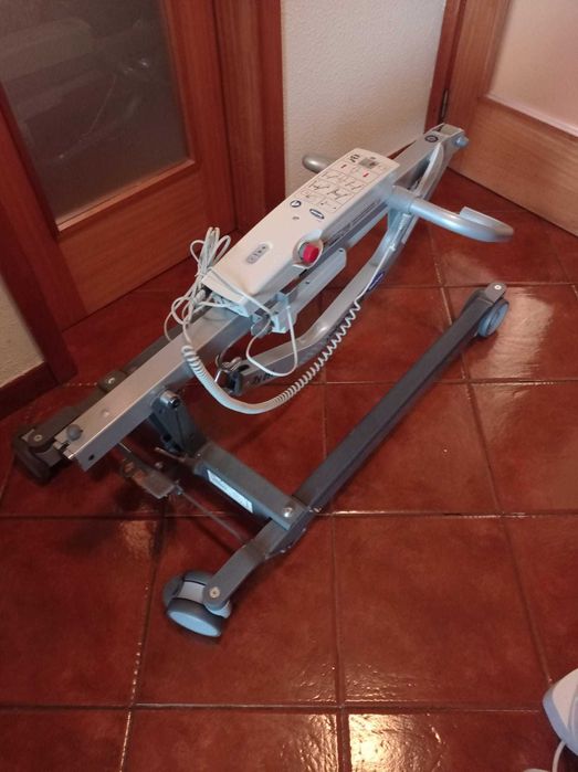 Grua de Transferência INVACARE- Birdie Compact 150KG