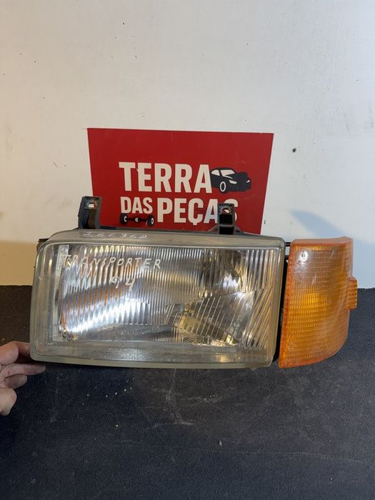 Farol Frontal VW Transporter T4 Esquerdo 7R0144437