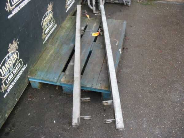 Land Rover Defender  110 e 130 estribos originais diversos