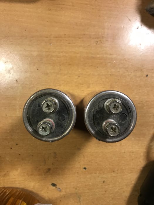 Конденсаторы Nichicon 6800 mkf 25V