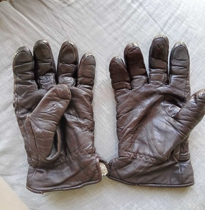 Luvas quentes em bom estado