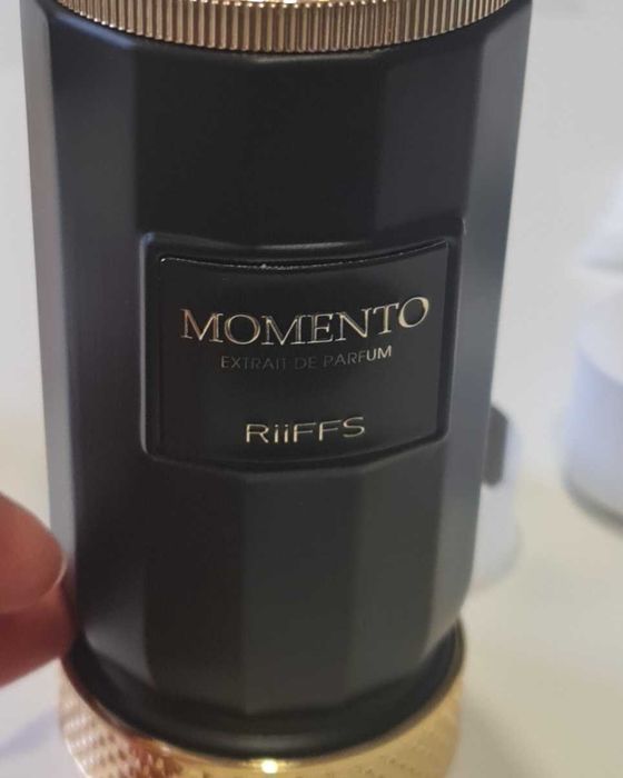 Riiffs Momento 10