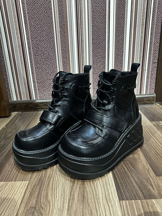 demonia stomp 13