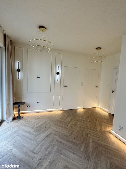 Bezczynszowe mieszkanie z ogródkiem i 2 miejscami parkingowymi, alarm
