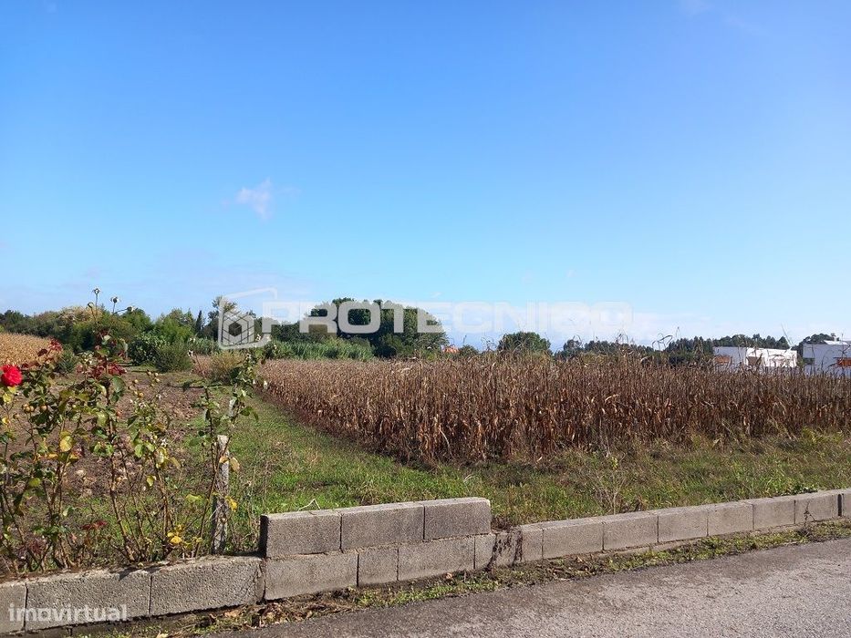 Terreno p/ construção – Oliveirinha