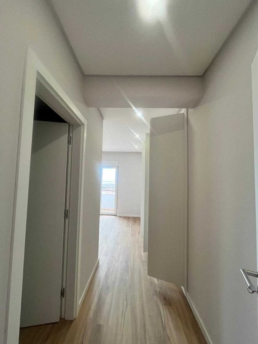 Vende-se Apartamento T3 em Alverca do Ribatejo Totalmente Remodelado