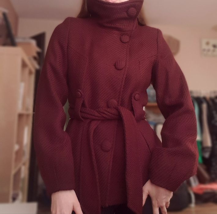 H&M bordowy płaszcz