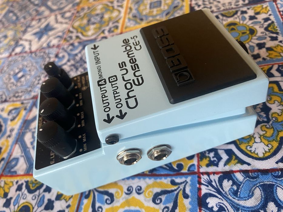 BOSS Chorus Ensemble CE 5