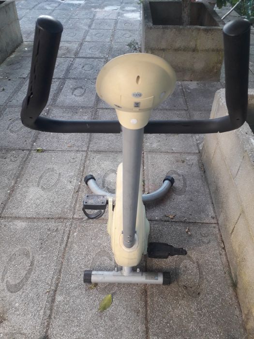 Vendo pedaleira.