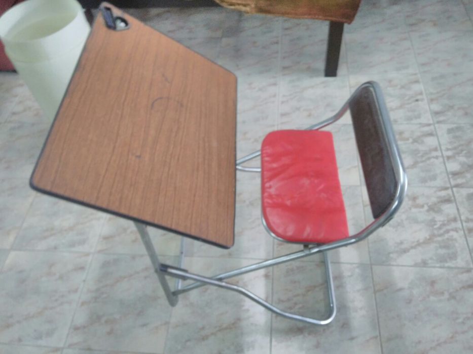 Mesa de estudo criança